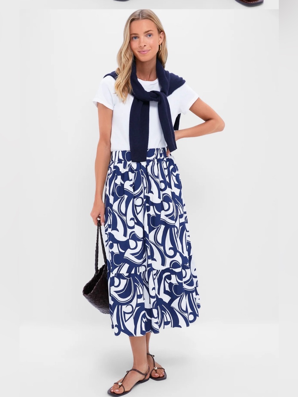 Tuckernuck Women's Navy & White swirl Printed Midi Skirt Willard nWT XS